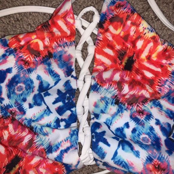 L space swimsuit set - Picture 2 of 3